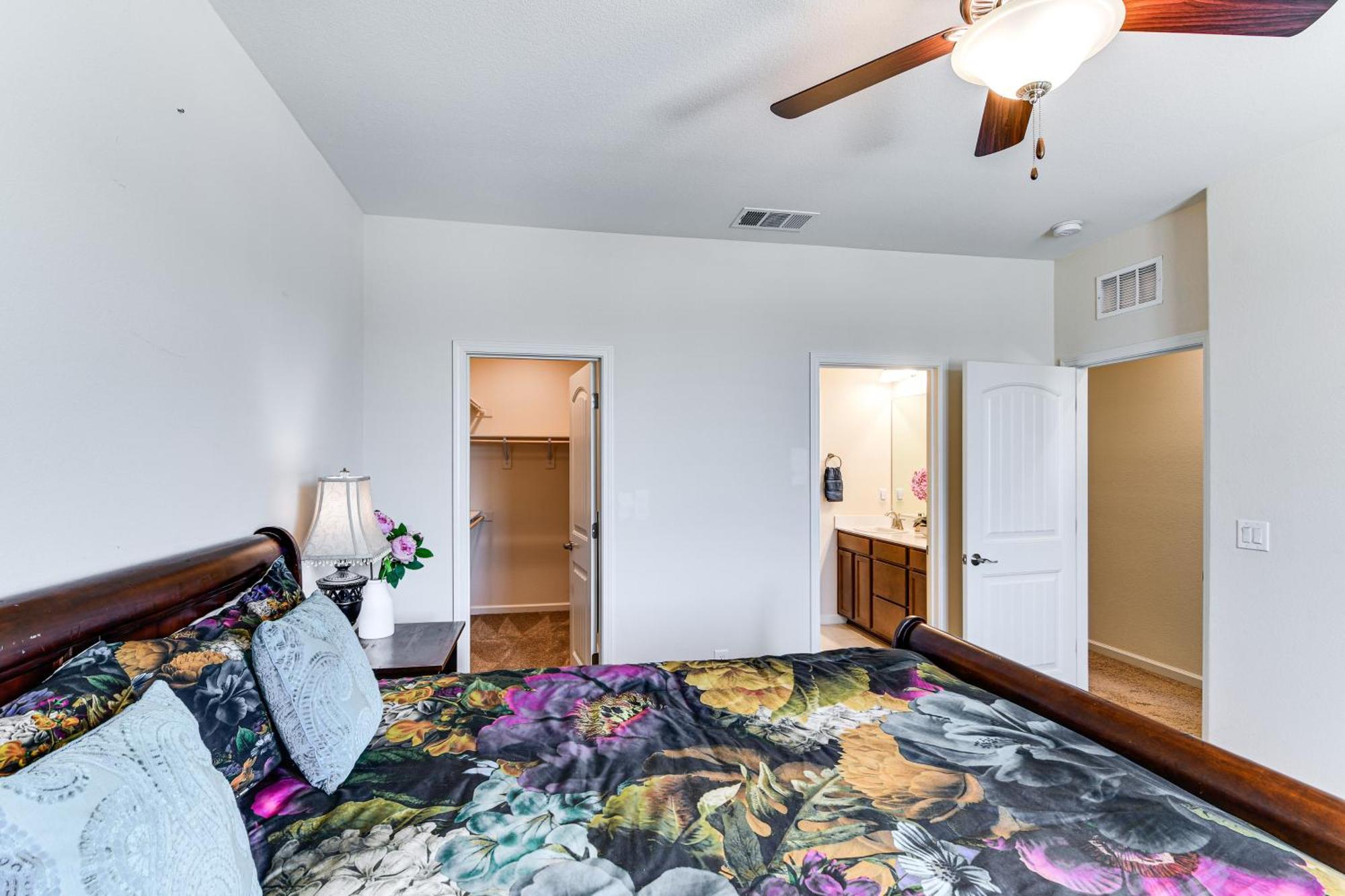 Central Carson City Townhome, 1 Mi To Downtown! מראה חיצוני תמונה